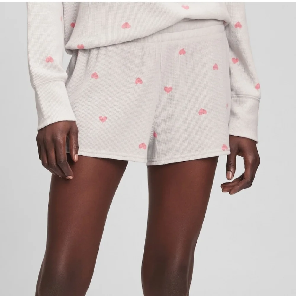 👀50% OFF💕NWT‼️ GAP brand Waffle-Knit Long Sleeve & Shorts Lounge Set - Picture 7 of 16